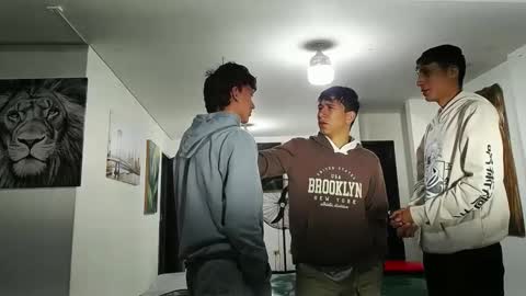 Snapshot of benz_boys chatting on 10.11.25 benz boys online show from 10.11.25