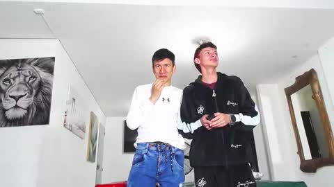 Snapshot of benz_boys chatting on 10.17.25 benz boys online show from 10.17.25