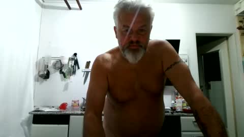 Snapshot of berg_boy chatting on 03.19.26 Martin online show from 03.19.26