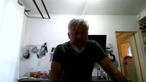 Snapshot of berg_boy chatting on 03.21.26 Martin online show from 03.21.26