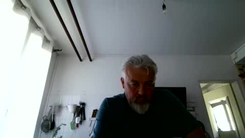 Snapshot of berg_boy chatting on 04.22.26 Martin online show from 04.22.26