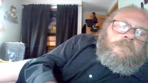 bergeeric1970 online show from 05.31.26