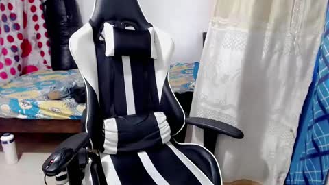 Snapshot of bergon30 chatting on 01.24.25 Bergon77 online show from 01.24.25