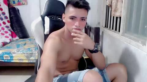 Snapshot of bergon30 chatting on 01.29.25 Bergon77 online show from 01.29.25