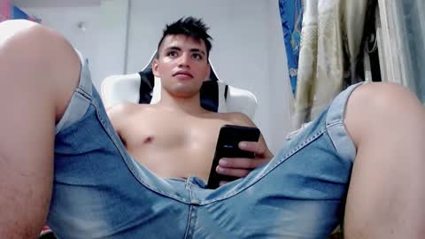 Snapshot of bergon30 chatting on 02.09.25 Bergon77 online show from 02.09.25