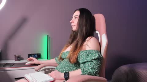 BeriesNiks online show from 12.20.24