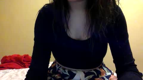 Snapshot of bermudatriangle12 chatting on 05.09.26 tixxie online show from 05.09.26