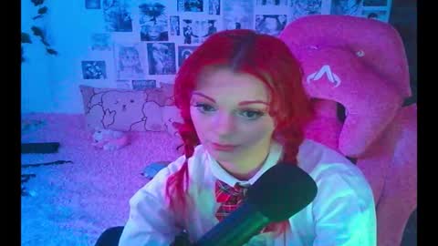 BerrieKitten online show from 11.04.25