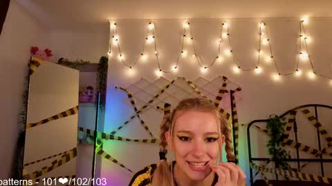 Snapshot of berrryjelly chatting on 05.31.26 Hi Im NikaComing back online on Monday 3 online show from 05.31.26