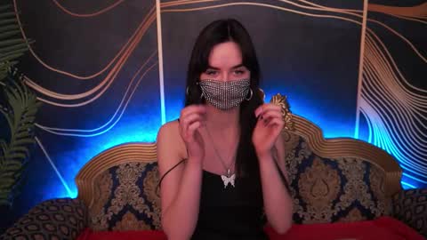 Violette online show from 11.07.25