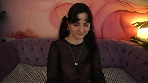 Violette online show from 11.17.25