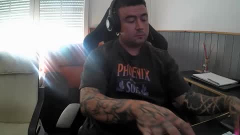 Snapshot of berto3389 chatting on 06.08.26 berto3389 online show from 06.08.26