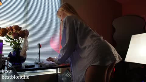 Chloe Next stream on Friday online show from 01.03.25