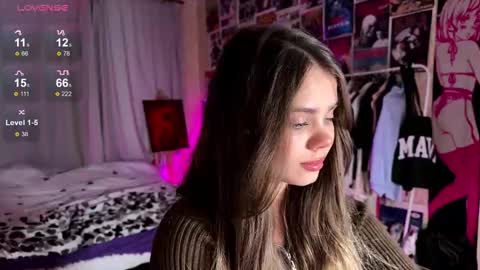 Snapshot of bestie_me chatting on 09.12.25 Emily Stream every day online show from 09.12.25