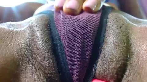 Snapshot of bethanywilsom chatting on 10.01.25 Bethany Wilson online show from 10.01.25