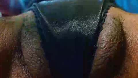 Snapshot of bethanywilsom chatting on 10.29.25 Bethany Wilson online show from 10.29.25