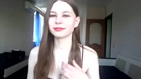 Leila online show from 06.14.26