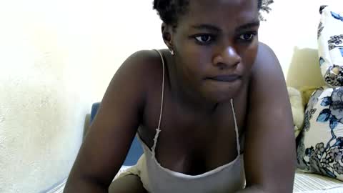 Betina online show from 10.27.25