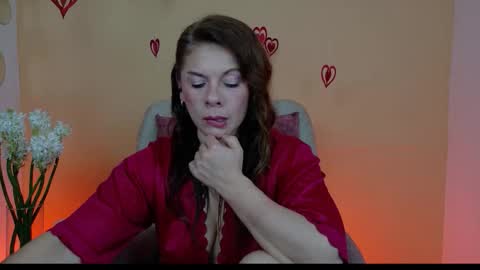 Snapshot of betsy_anub chatting on 11.09.25 LINDA online show from 11.09.25