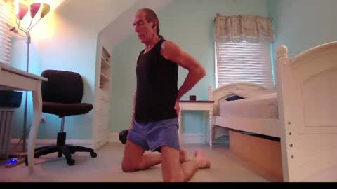 Snapshot of betterwithu2 chatting on 10.04.25 betterwithu2 online show from 10.04.25