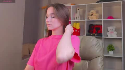 Snapshot of betty_nicolsson chatting on 09.29.25 Eva online show from 09.29.25