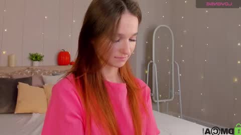 Snapshot of betty_nicolsson chatting on 10.25.25 Eva online show from 10.25.25