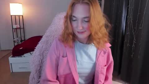 Snapshot of betty_witchy chatting on 09.29.25 Dory make me happier online show from 09.29.25