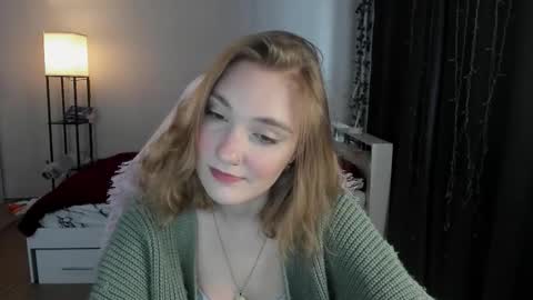 Snapshot of betty_witchy chatting on 10.16.25 Dory make me happier online show from 10.16.25