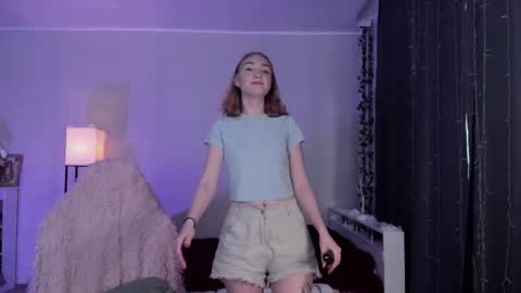 Snapshot of betty_witchy chatting on 10.30.25 Dory make me happier online show from 10.30.25