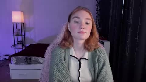 Snapshot of betty_witchy chatting on 11.04.25 Dory make me happier online show from 11.04.25