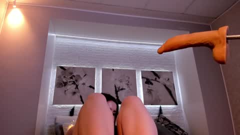 Snapshot of bettyrouse chatting on 01.06.25 Betty online show from 01.06.25