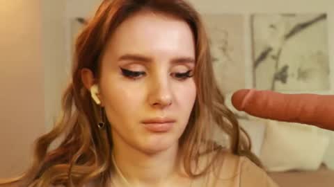 Snapshot of bettyrouse chatting on 02.27.25 Betty online show from 02.27.25