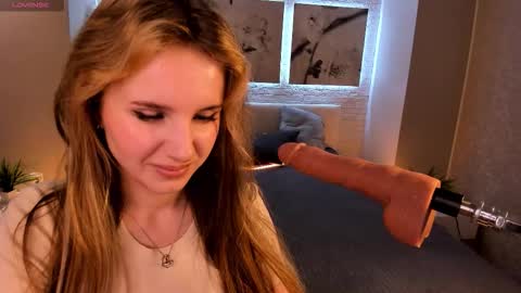 Snapshot of bettyrouse chatting on 09.15.25 Betty online show from 09.15.25