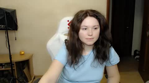 Snapshot of bettystar_ chatting on 10.23.25 Betty online show from 10.23.25