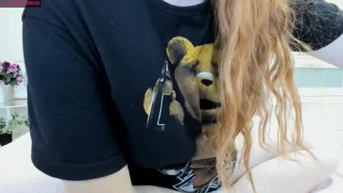 Mila Sweet online show from 02.06.25