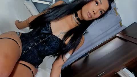 beverlycambell online show from 02.18.25