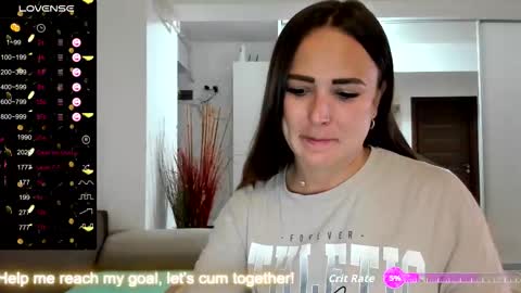   BeyonceDoll       Twitter DollBeyonce    online show from 09.28.25