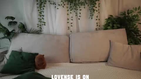 Eliz online show from 12.04.25