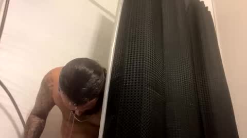 Snapshot of bgonzo_1118 chatting on 11.09.25 bgonzo_1118 online show from 11.09.25