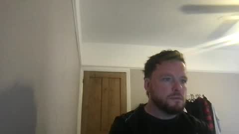 Snapshot of bhm2022 chatting on 09.30.25 bhm2022 online show from 09.30.25