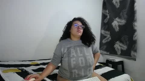 Bianca Tuesday to Sunday from 2am to 6am UTC-5 online show from 05.15.26