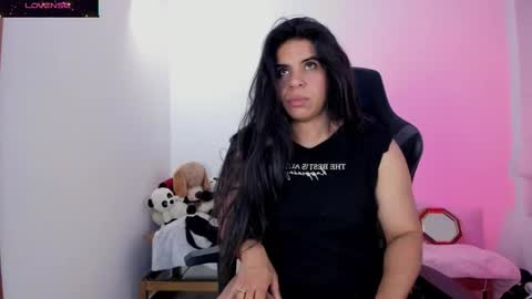 Biancastrong.. IGThebiancastrong online show from 11.27.25