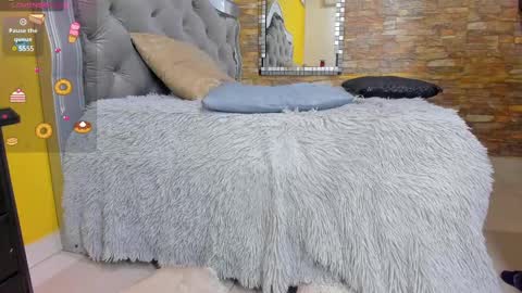 bibiana_js_ online show from 02.12.25