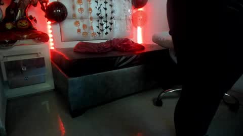 bibiana_js_ online show from 10.11.25