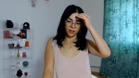 Snapshot of bibitina chatting on 09.22.25 innasugarwild online show from 09.22.25