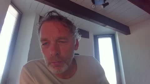 Snapshot of bicolonback4 chatting on 09.10.25 bicolonback4 online show from 09.10.25