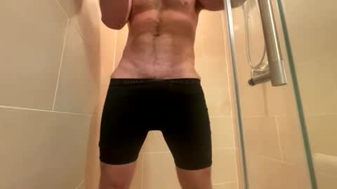 Snapshot of bicuriousbigdick chatting on 03.25.26 bicuriousbigdick online show from 03.25.26