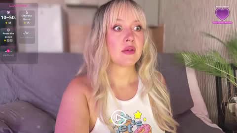 Snapshot of big_ass_blonde chatting on 02.24.25 Eva online show from 02.24.25