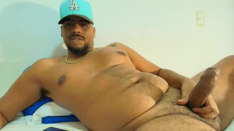 ALEXIS UNIVERSE  IM ON VACATION Ill come after  Kisses for that ass. online show from 03.26.26