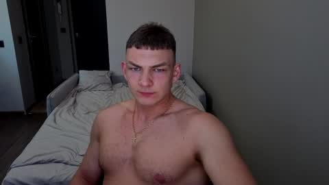 Snapshot of big_rock_edward chatting on 06.08.26 edward online show from 06.08.26